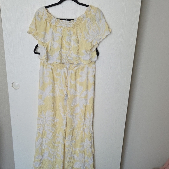 Yellow Floral Off-Shoulder 2 Piece Set - Picture 1 of 5